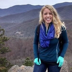 Meet your Posher, Kayla